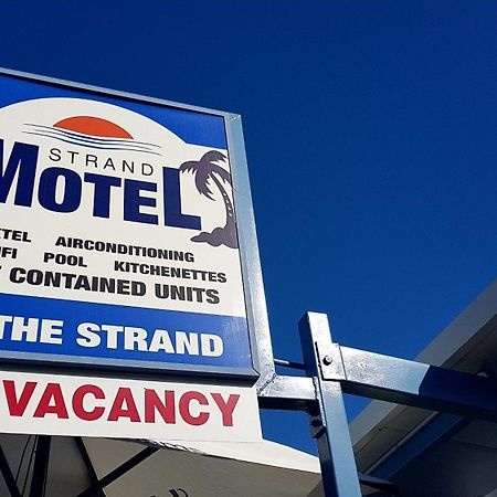 Strand Motel 타운즈빌 외부 사진