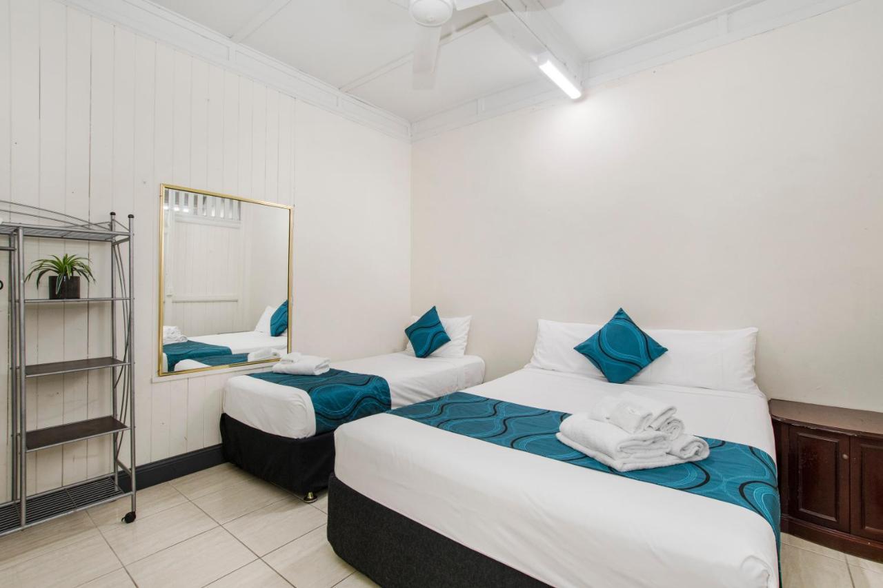 Strand Motel 타운즈빌 외부 사진